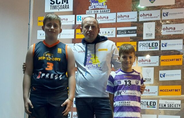 Familia Creţ, între baschet şi fotbal. Vlad şi Fabian practică sporturi diferite, dar ambii iubesc culorile alb şi violet